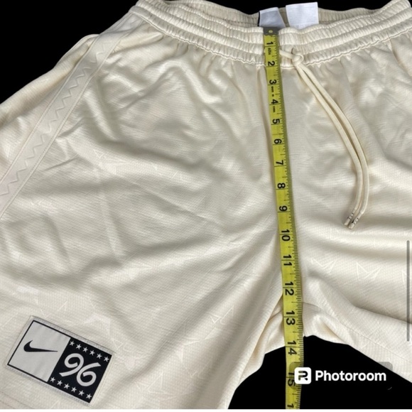 NWOT Nike Dri-Fit Swoosh Fly Crossover Women’s Small Ivory Basketball Shorts - Picture 6 of 14